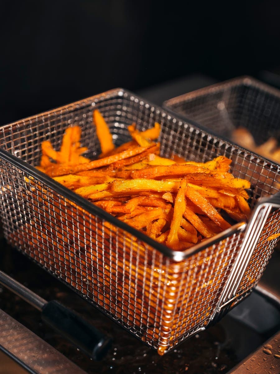 Batata doce a fritar na hora